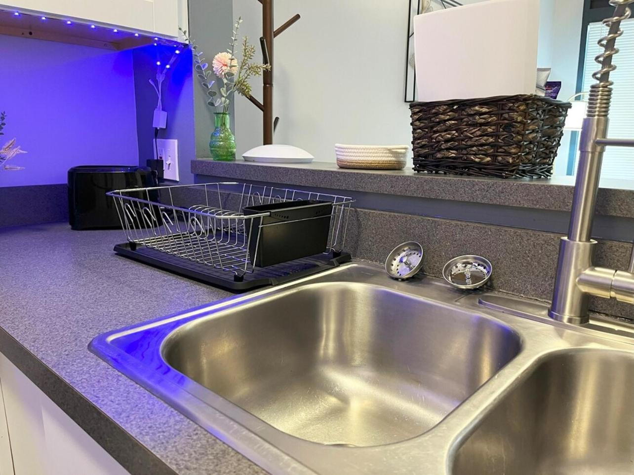 Local Modern Getaway - Ground Floor Apartman Cleveland Kültér fotó